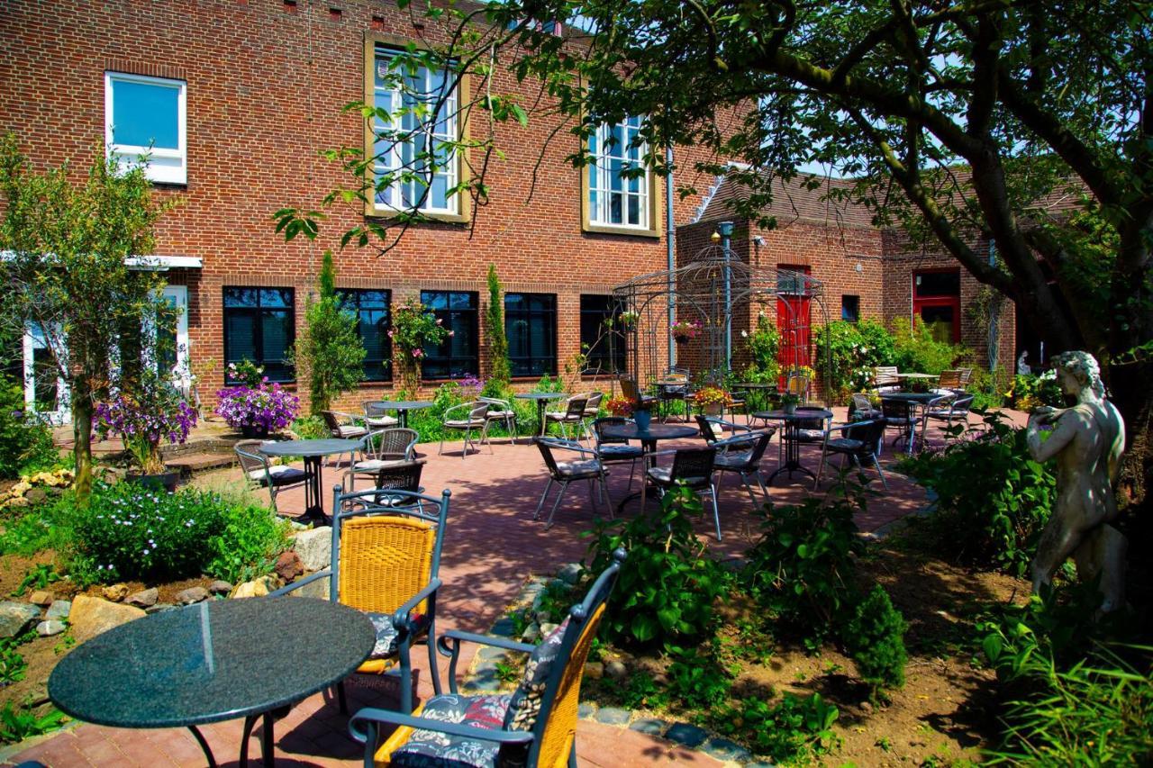 Bed and Breakfast Atalanta-Wellness Roermond 'De Wethouder' Herten Экстерьер фото